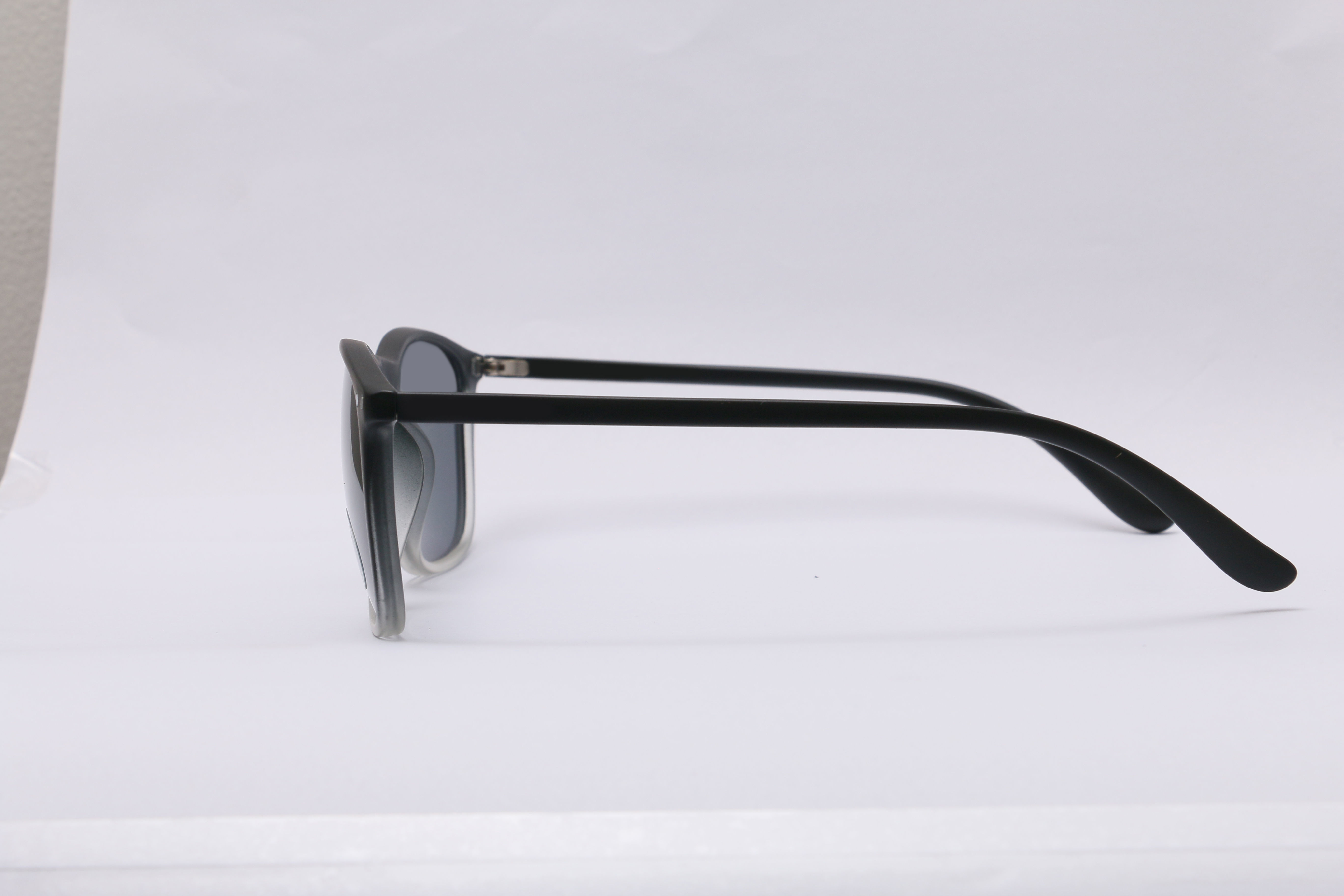 Eyeglasses for Men and Women 3D print model_15