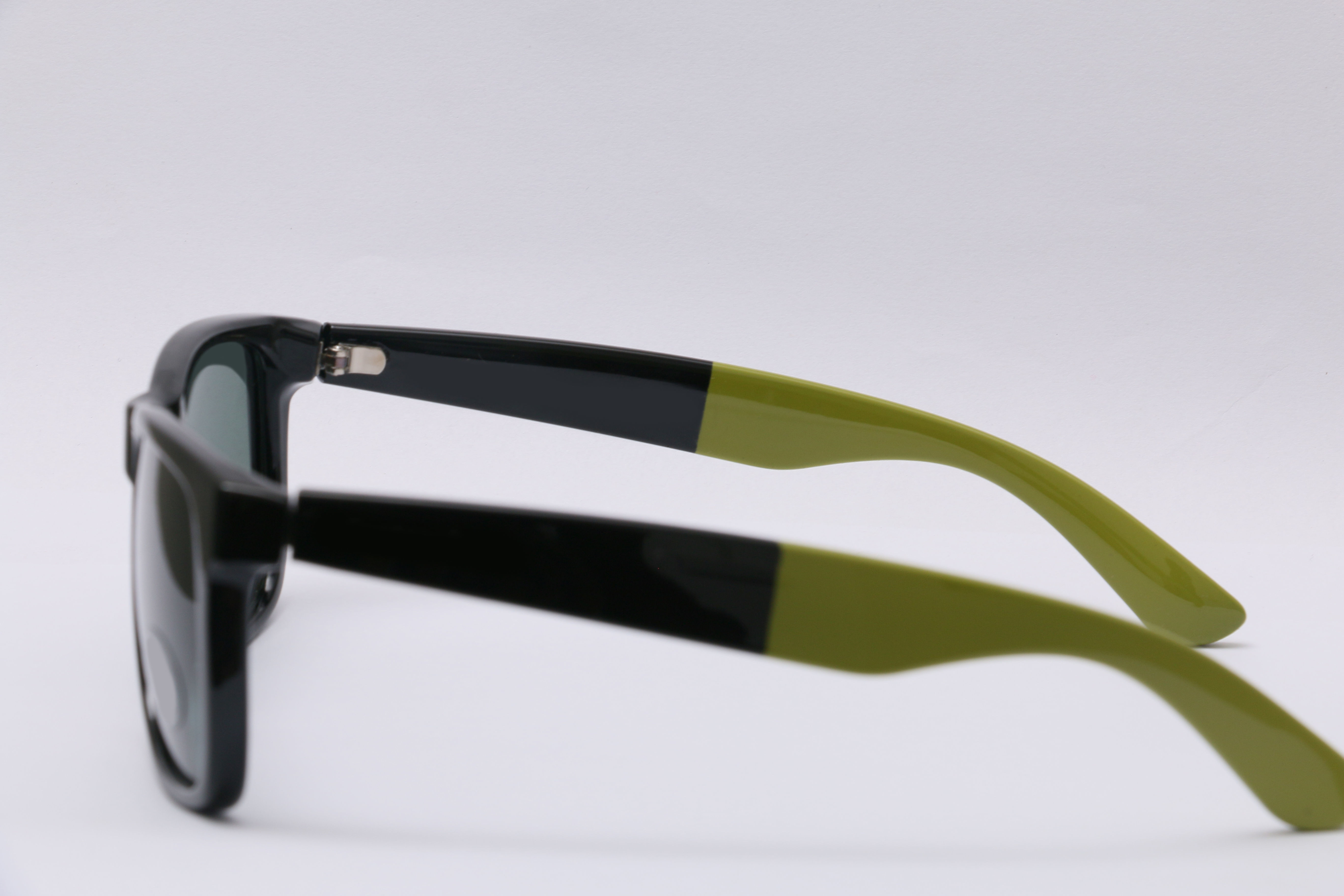 Eyeglasses for Men and Women 3D print model_17