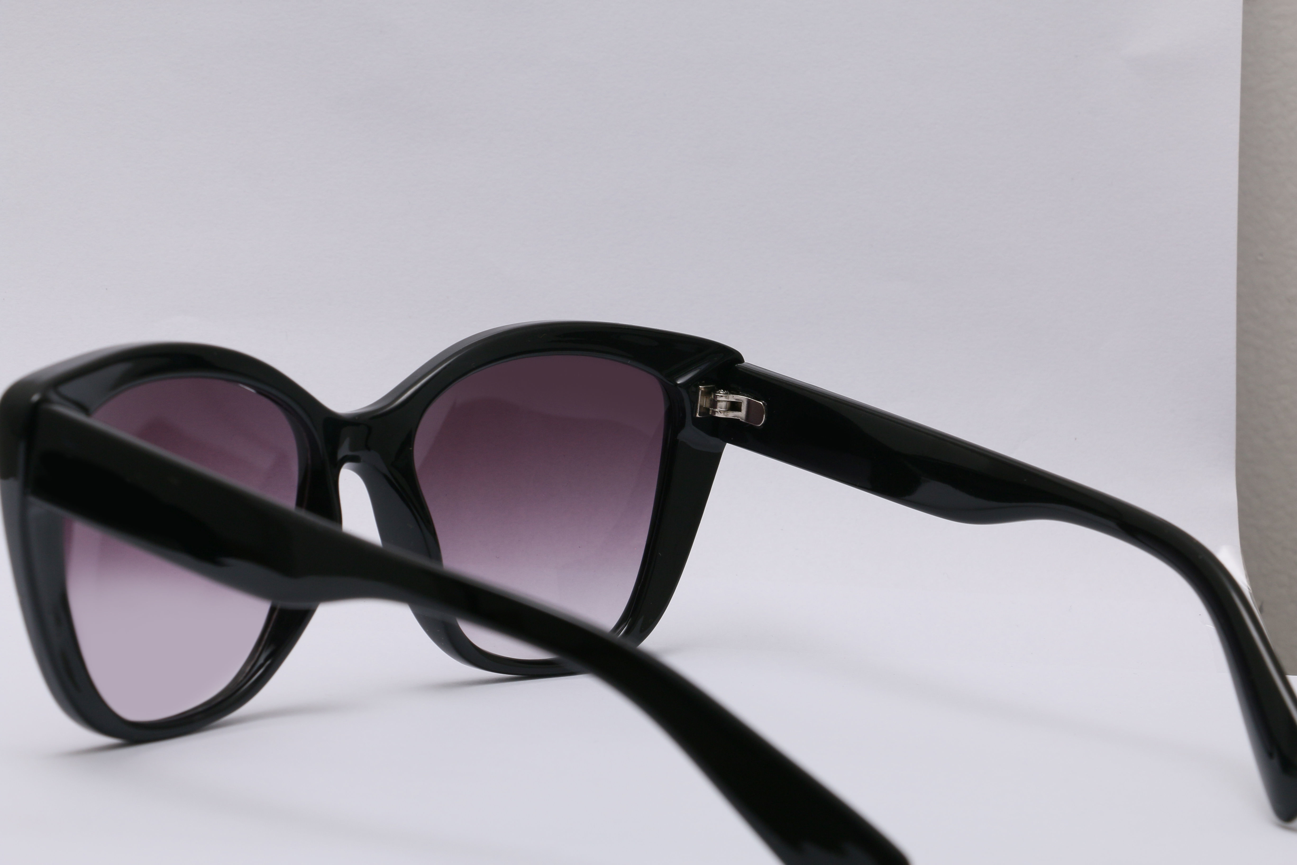 Eyeglasses for Men and Women 3D print model_18