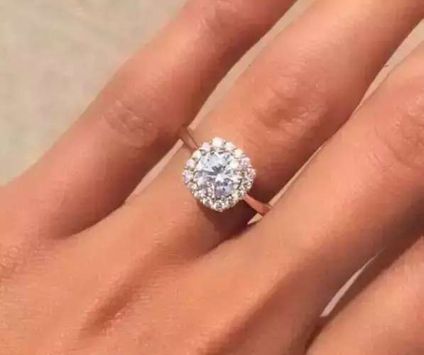 41 20  Beautiful ring