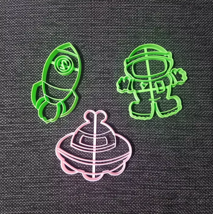 Ovni Astronaut and Rocket Cookie Cutter 3D print model