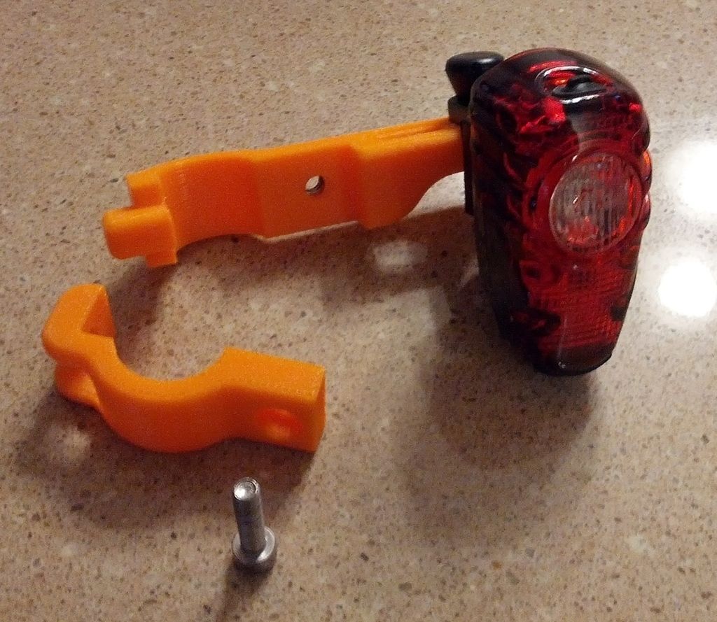 Big Dummy Rear Light Mount Free 3D print model_4