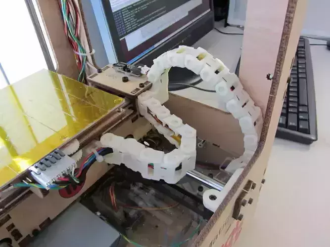 TOM build platform cable management system Free 3D print model