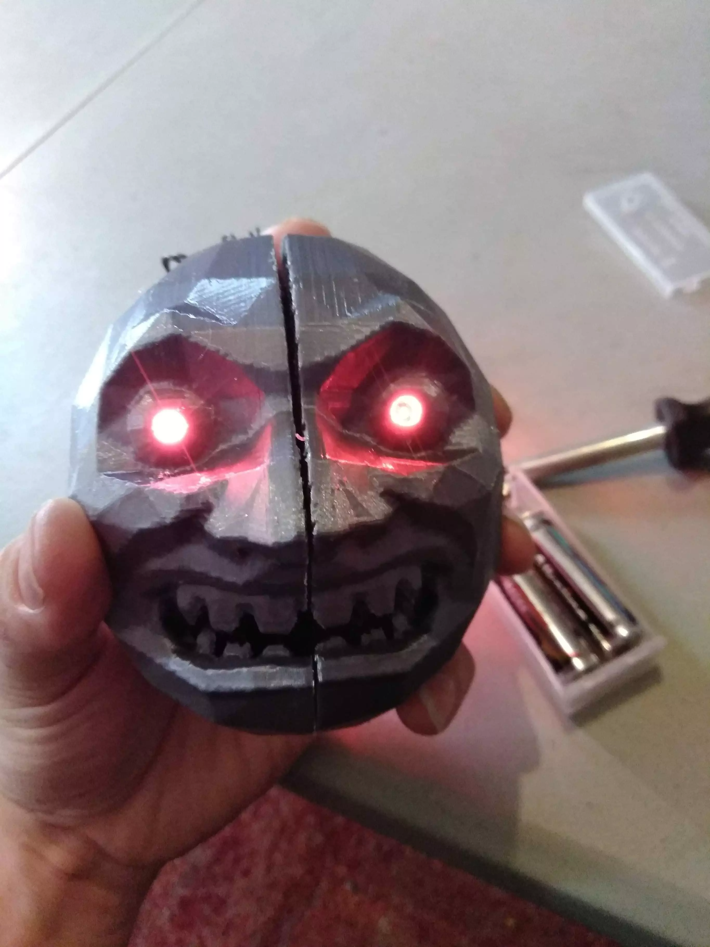 LEGEND OF ZELDA MAJORAS MASK MOON LED Free 3D print model