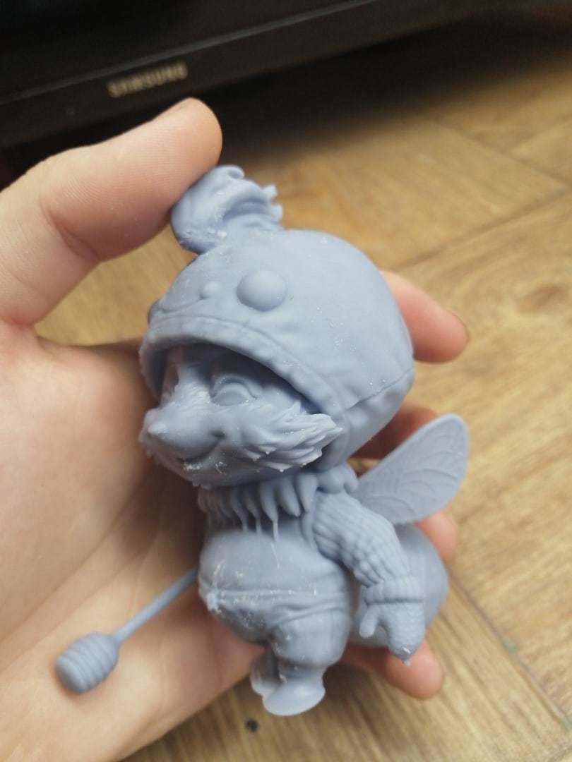 Teemo figurine with bow and arrow 3D print model_6