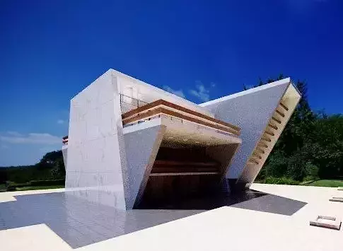 Modern Building  with many uses  villa or restaurant or coffee 