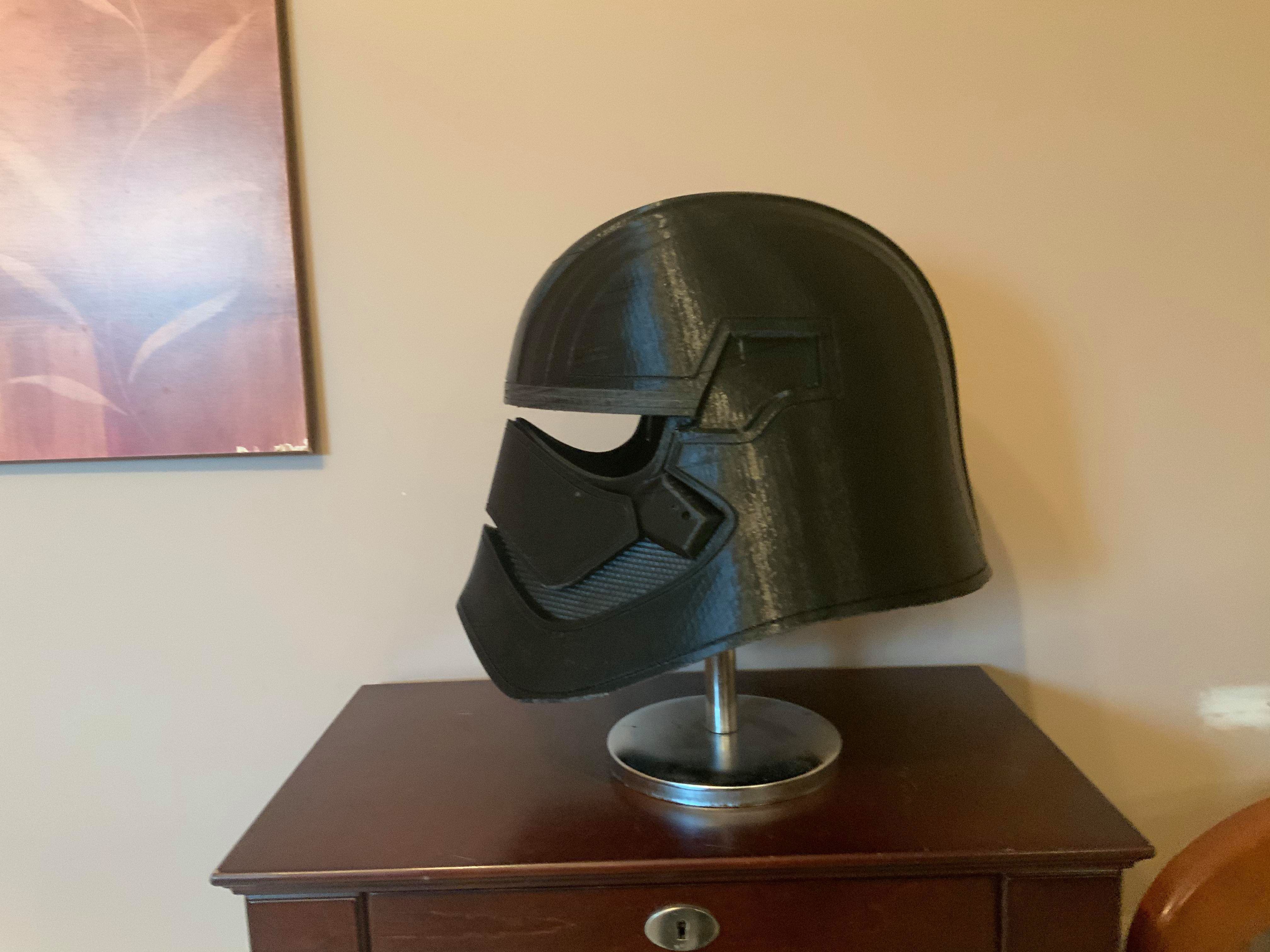 Captain Phasma helmet 3d printable 3D print model_4