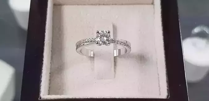 overlap solitair ring-engagement ring