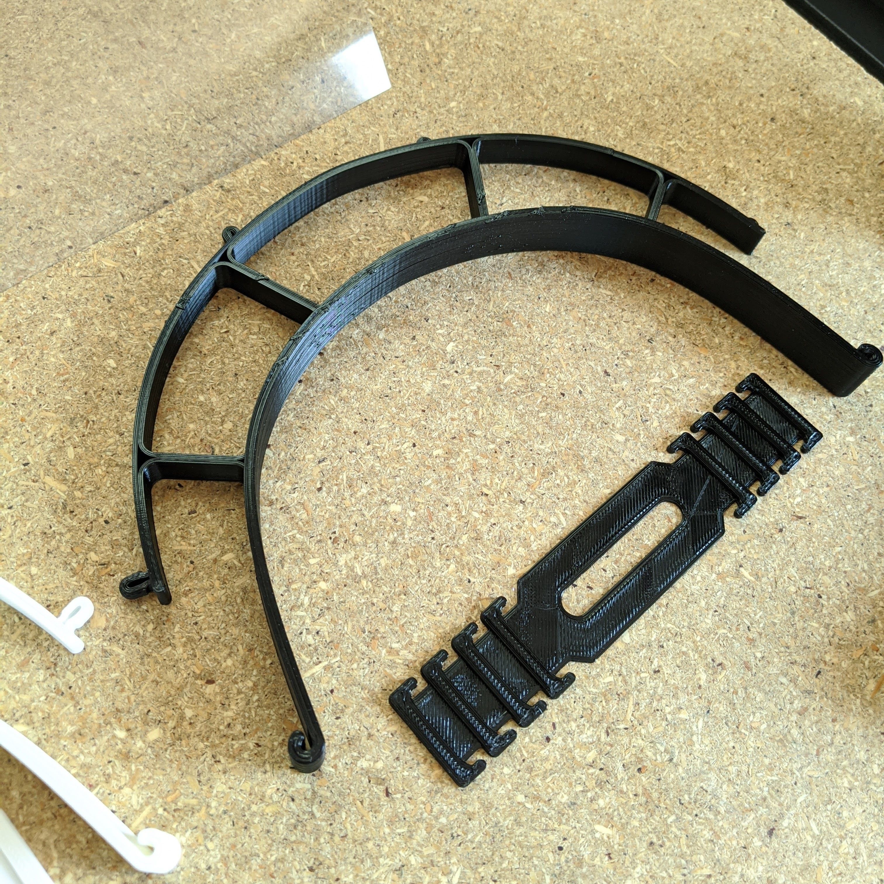 FACE SHIELD FOR SMALLER 3D PRINTERS Free 3D print model_3