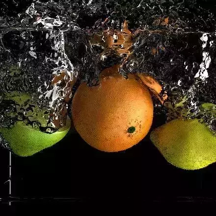Realistic fruit splash Free 3D model