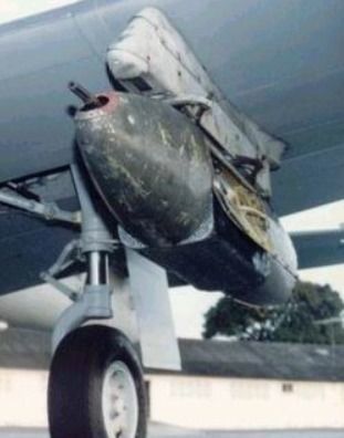 GunPod and Wing Pylon support for guns 3D print model_3