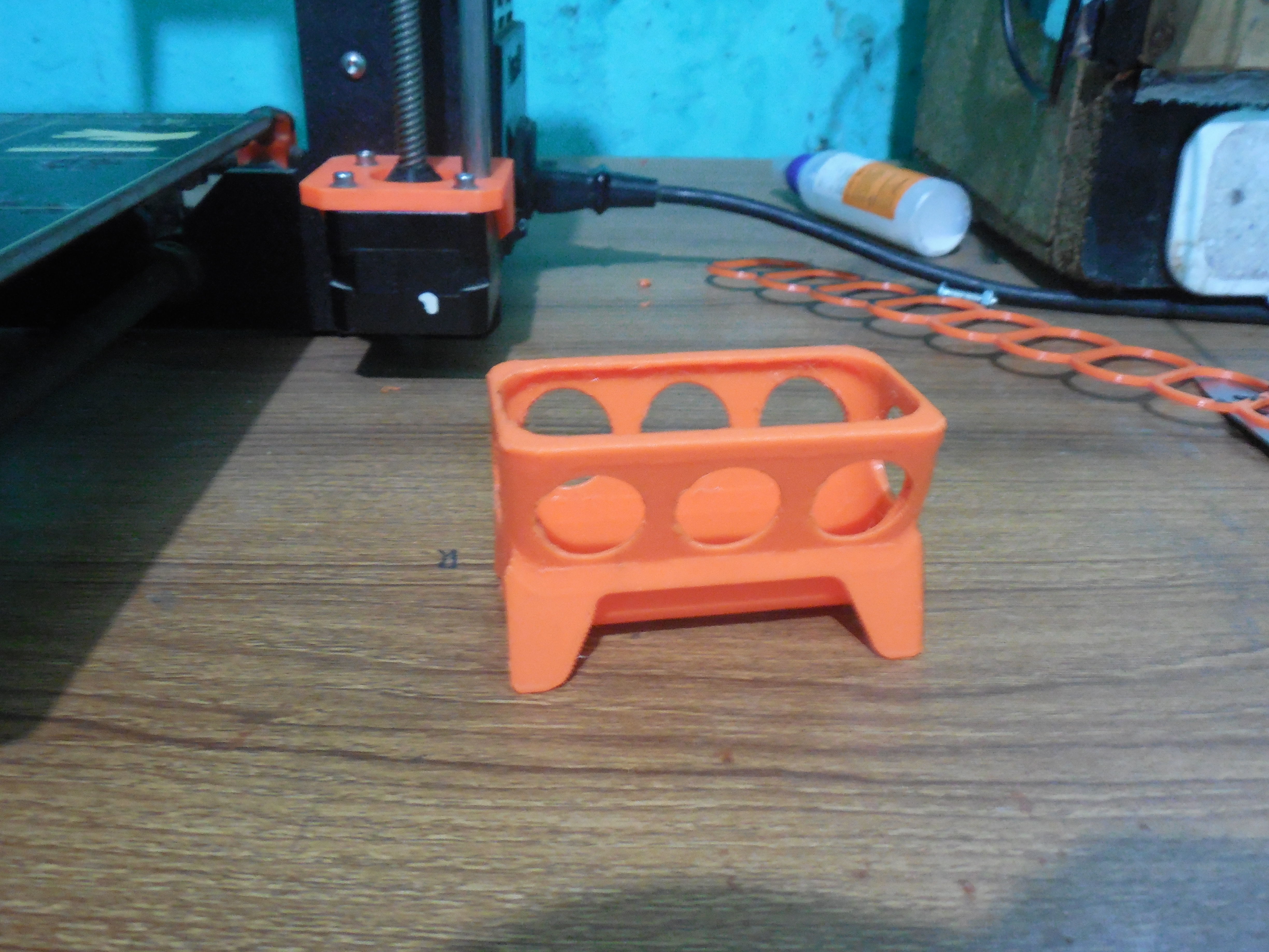 Food Feeder for Quail Baby 3D print model_10