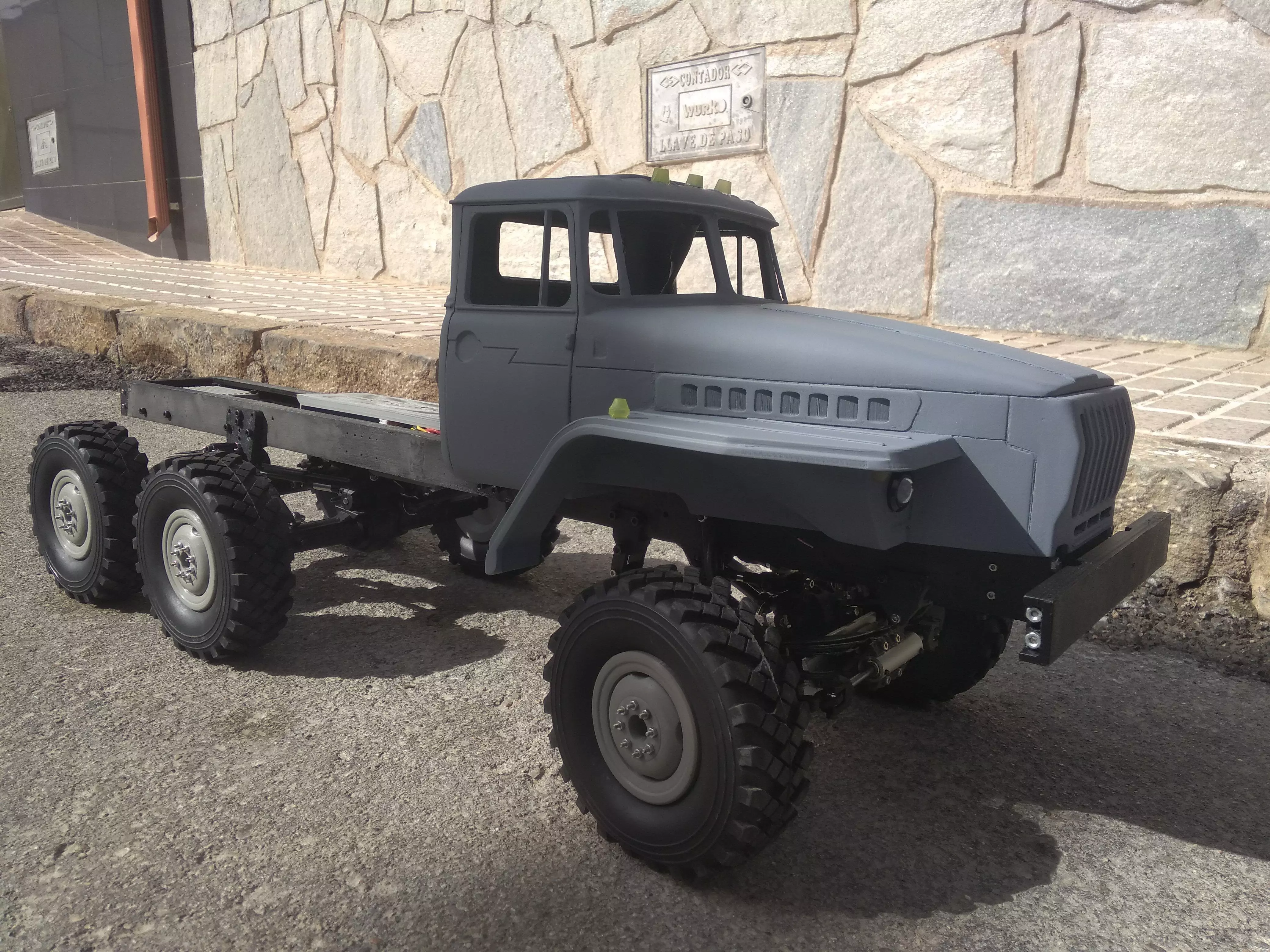 6x6 truck rc crawler car hard body 3D print model_0