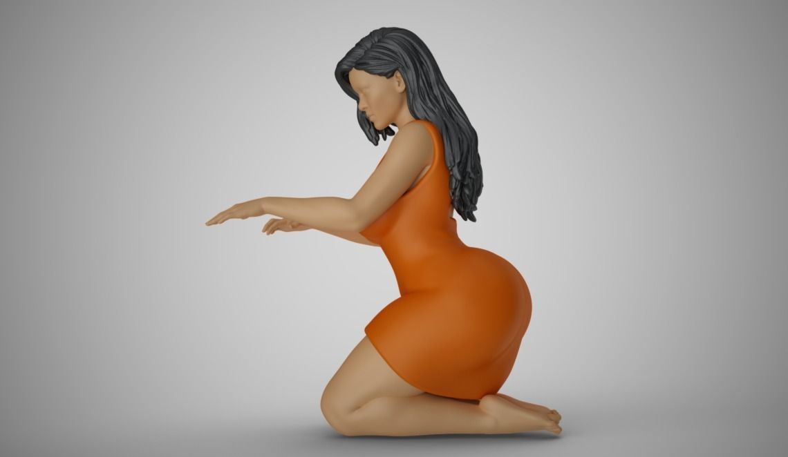 Woman Work on Knees 3D print model_10