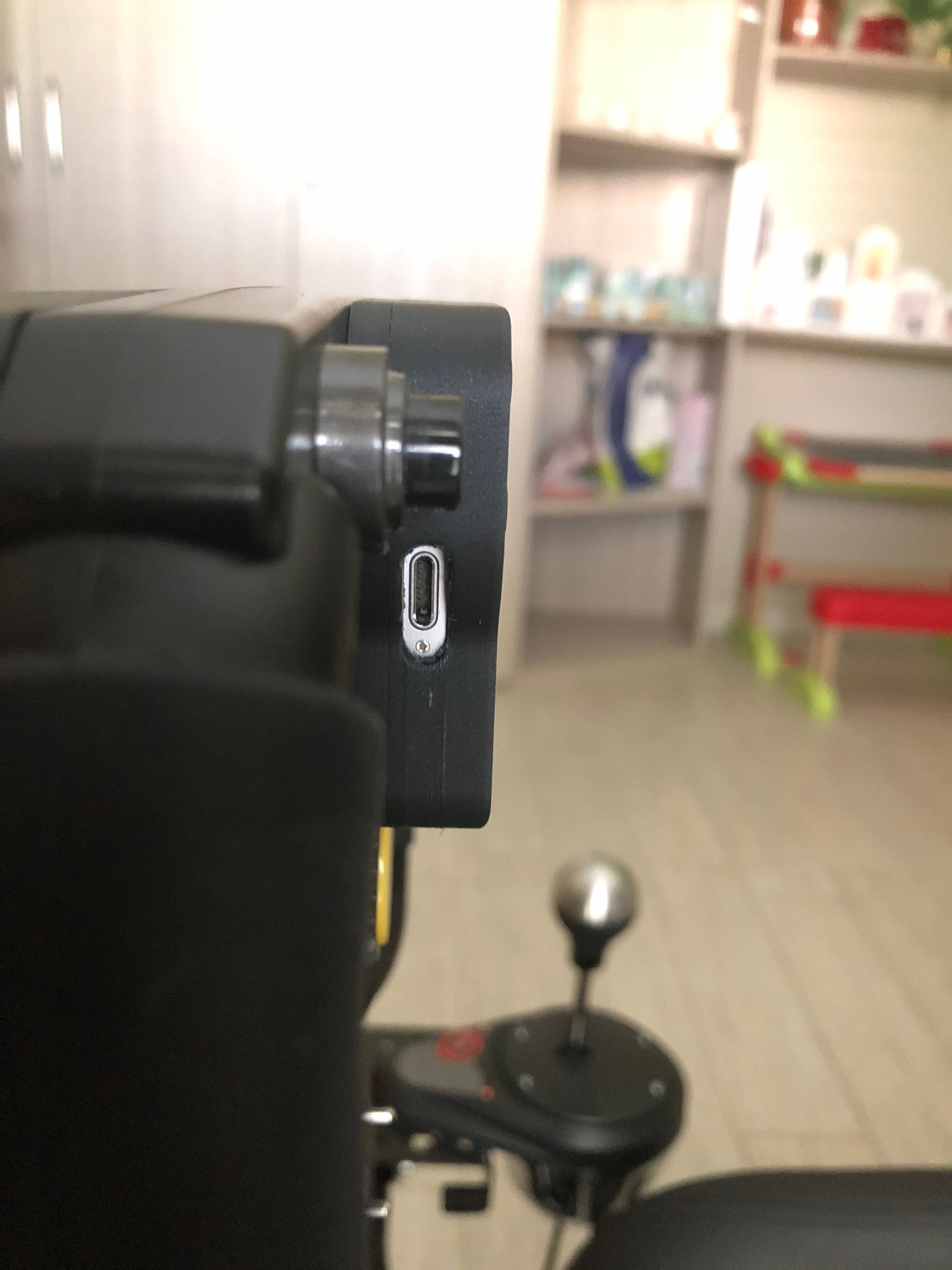 Thrustmaster F1 Wheel Addon stand for iPhone 5 5S 5SE 3D print model_8