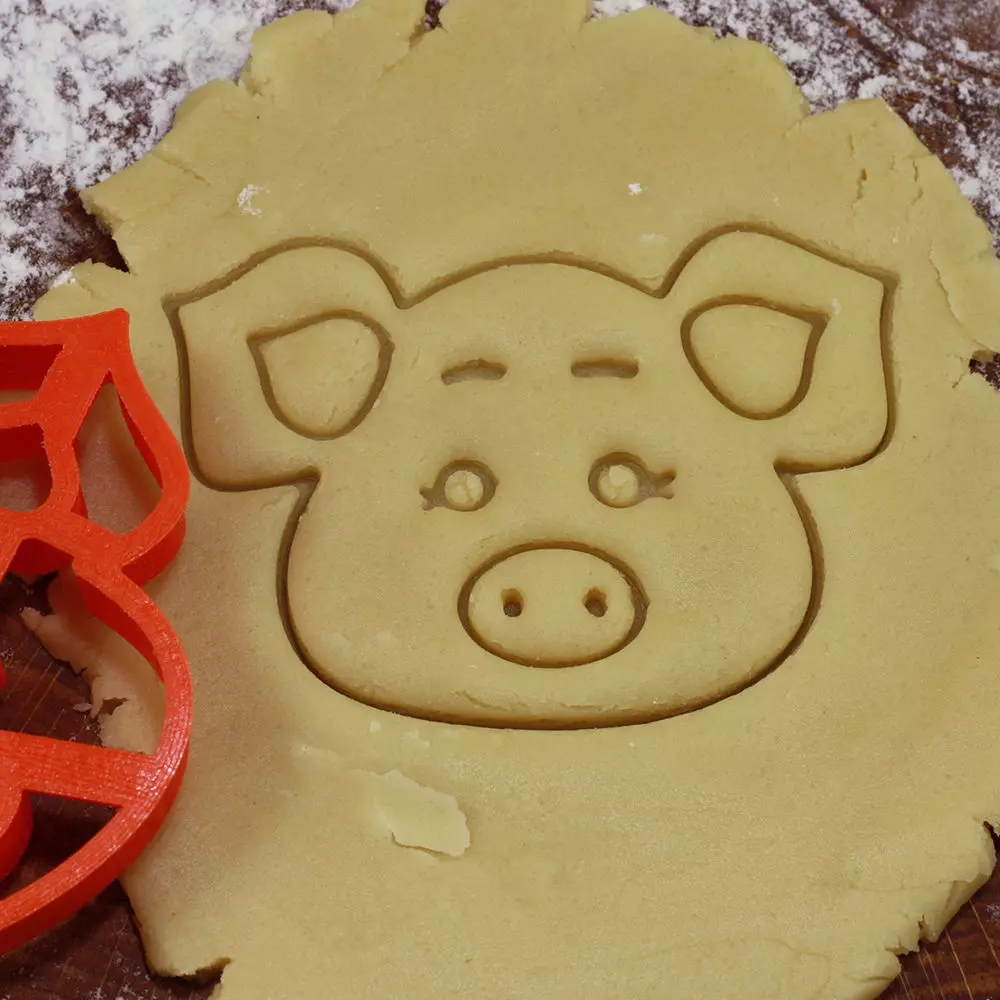 0005 Pigs Face cookie cutter for professional Free 3D print model