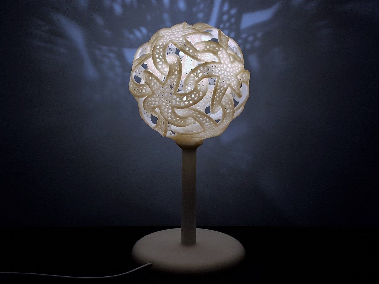 Voronoi Stars Lamp 3D print model_4