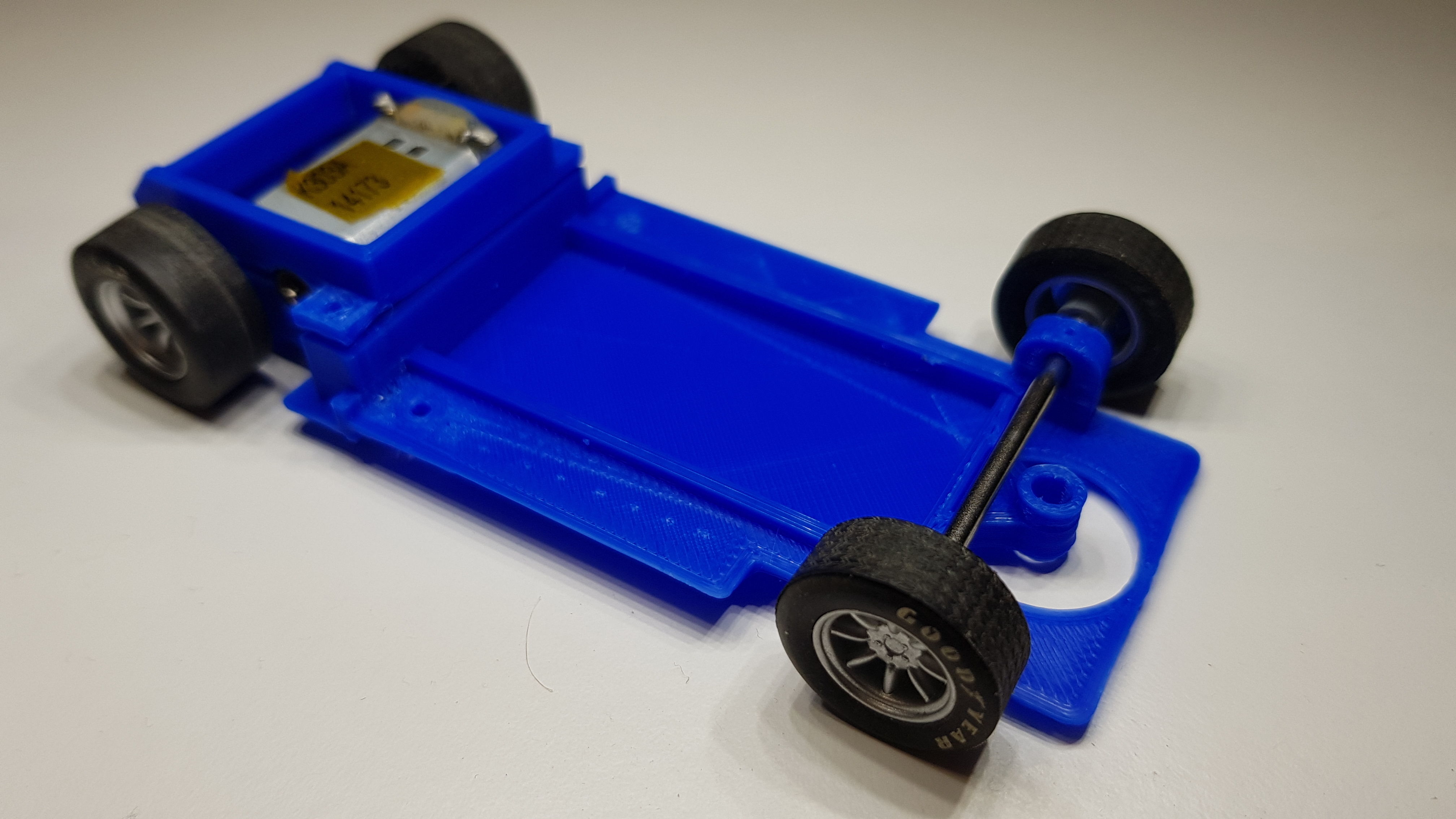 Hoonicorn slot car chassis 3D print model_2
