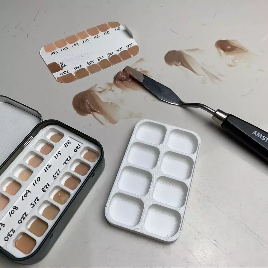 Watercolor palette 14 and 8 dishes set fit in Mint Can 3D print model_0