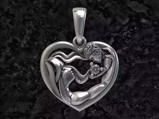 Mother-pendant2 silver heart pendant with woman in it
