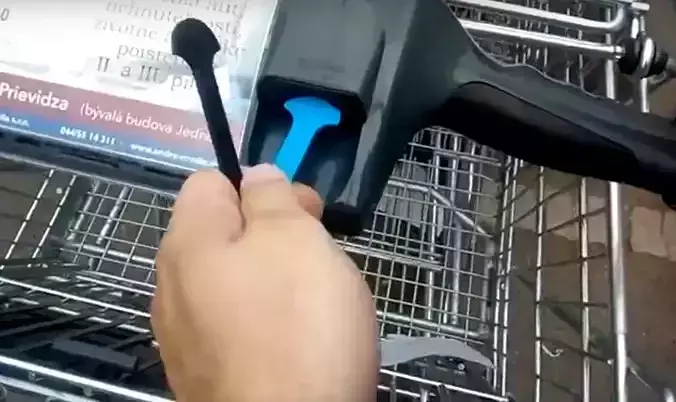 Shopping trolley opener