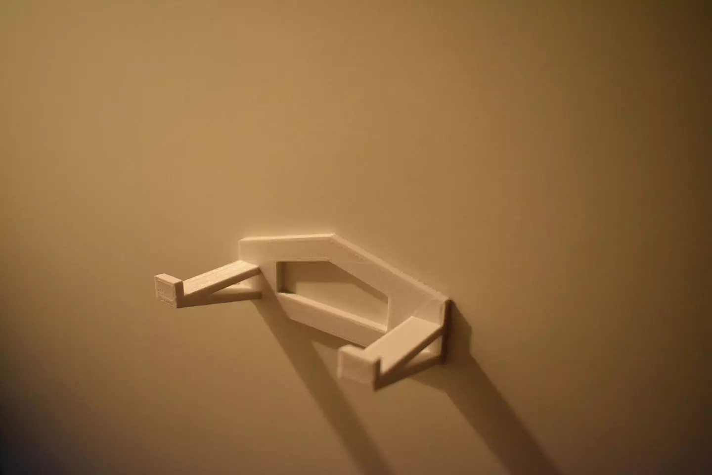 UNIVERSAL WALL PHONE HOLDER Free 3D print model