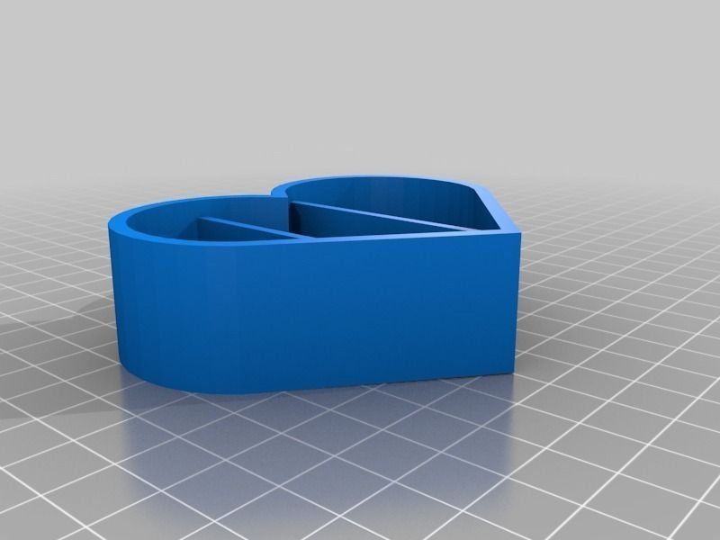 Heart Shaped Pill Holder Free 3D print model_1