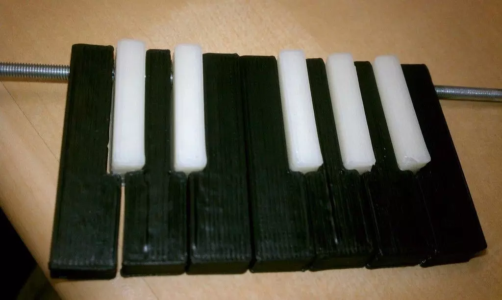 Fully Parametric Piano Keys Free 3D print model_0