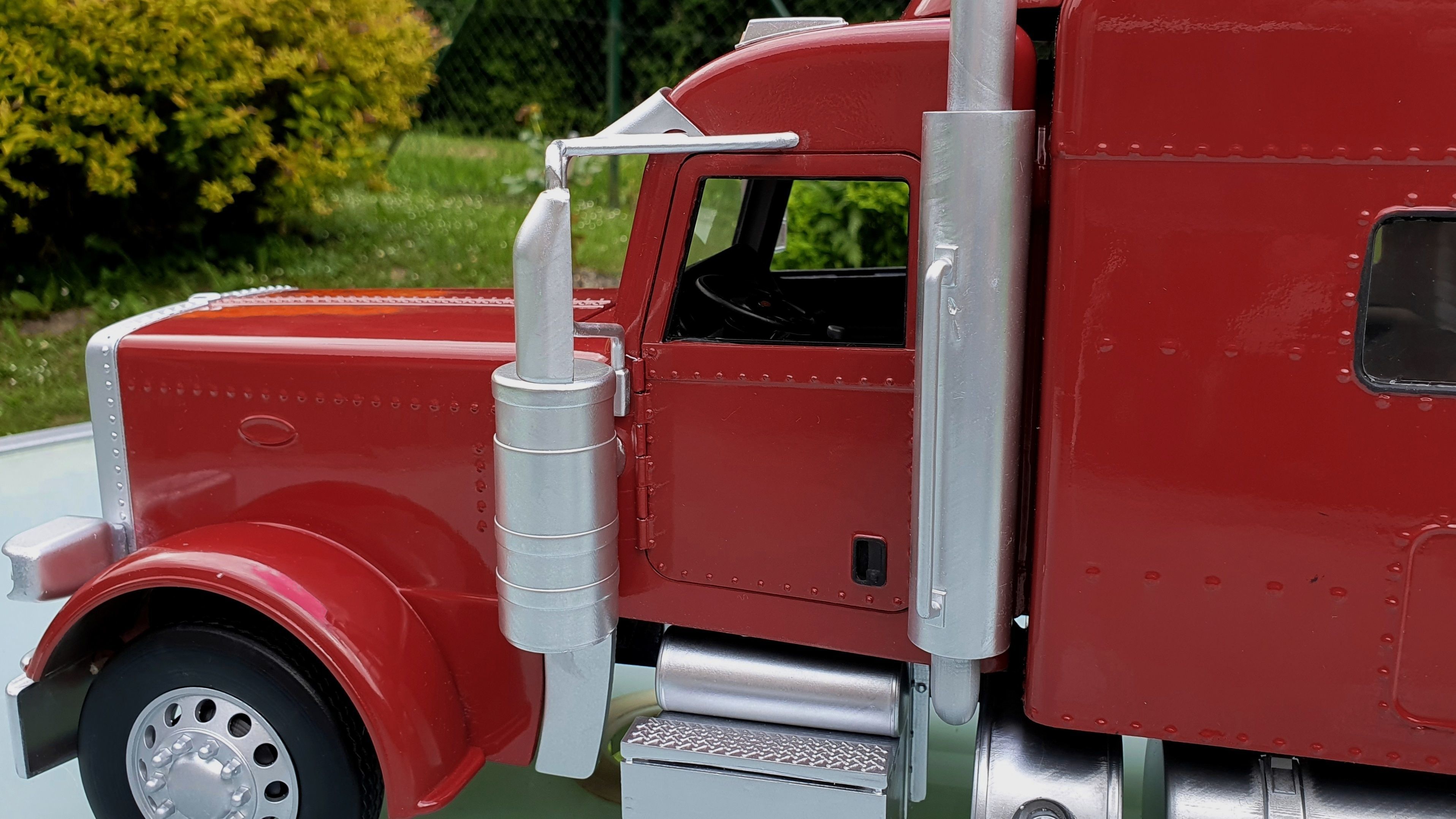 Peterbilt 389 - detailed scale model kit 3D print model_17