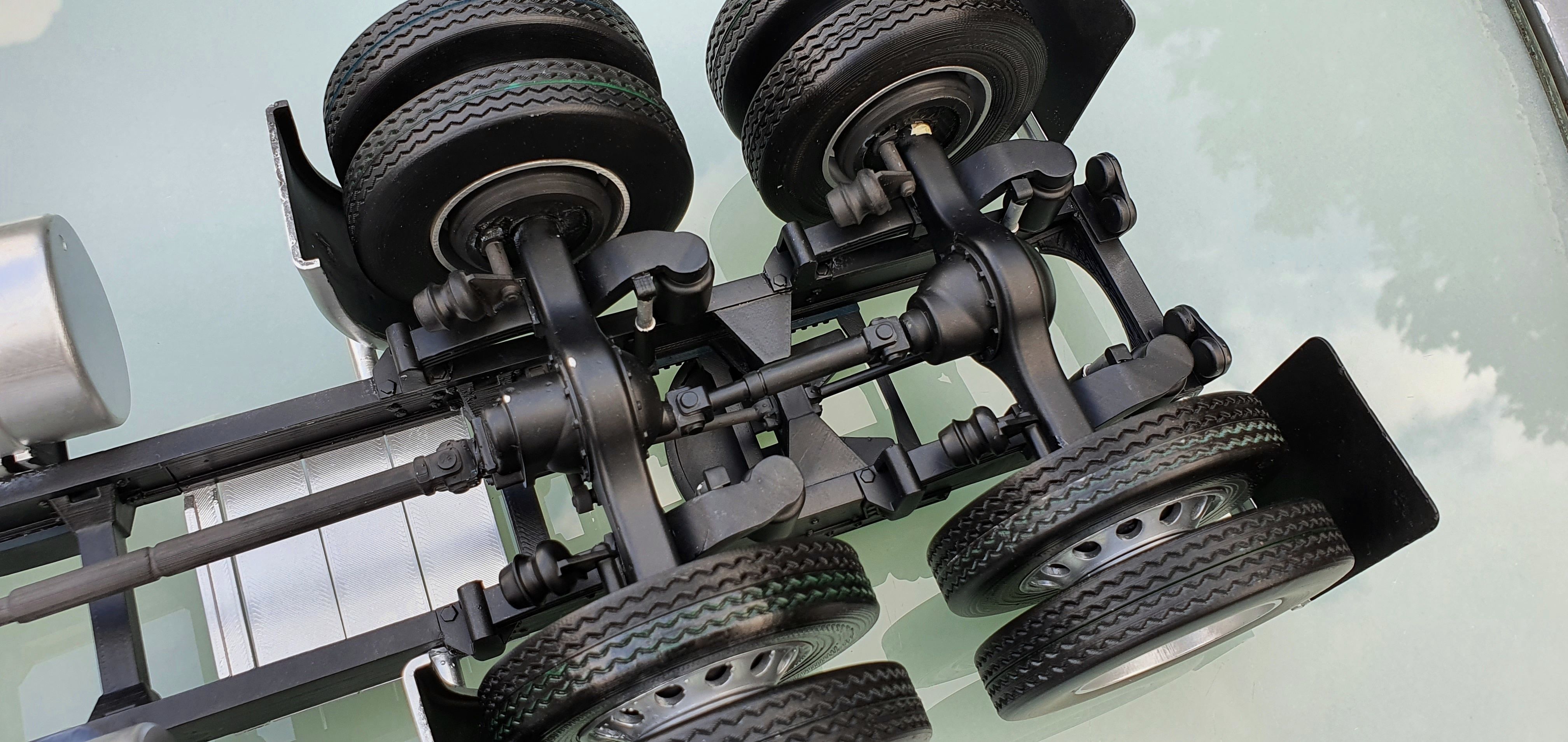 Peterbilt 389 - detailed scale model kit 3D print model_27