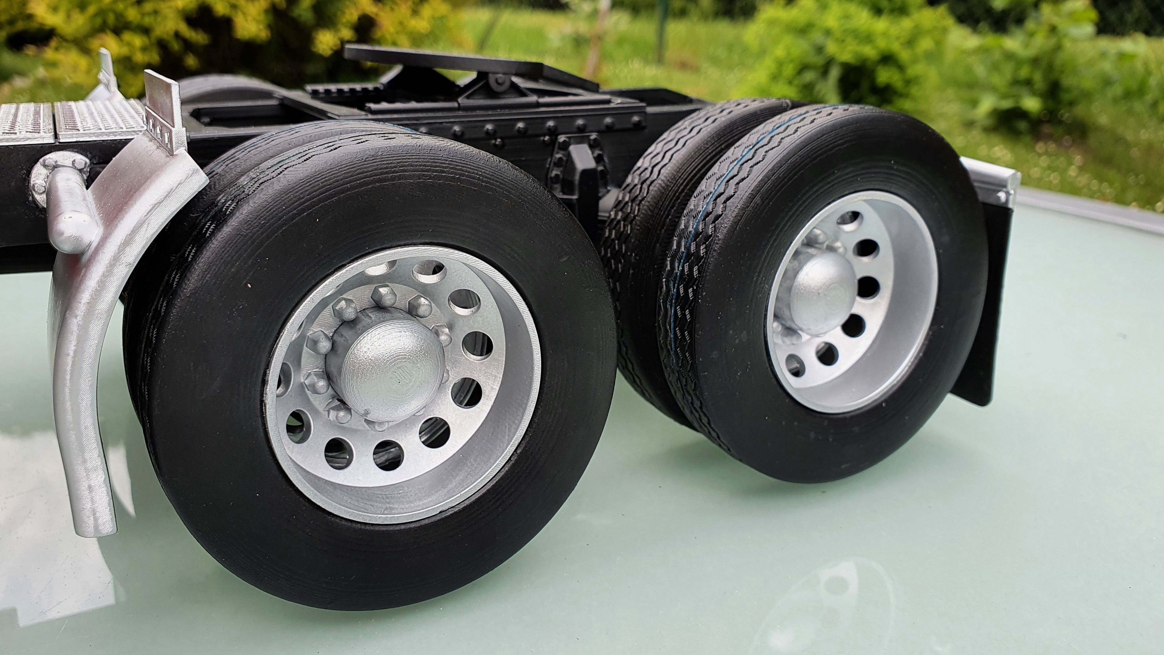 Peterbilt 389 - detailed scale model kit 3D print model_16