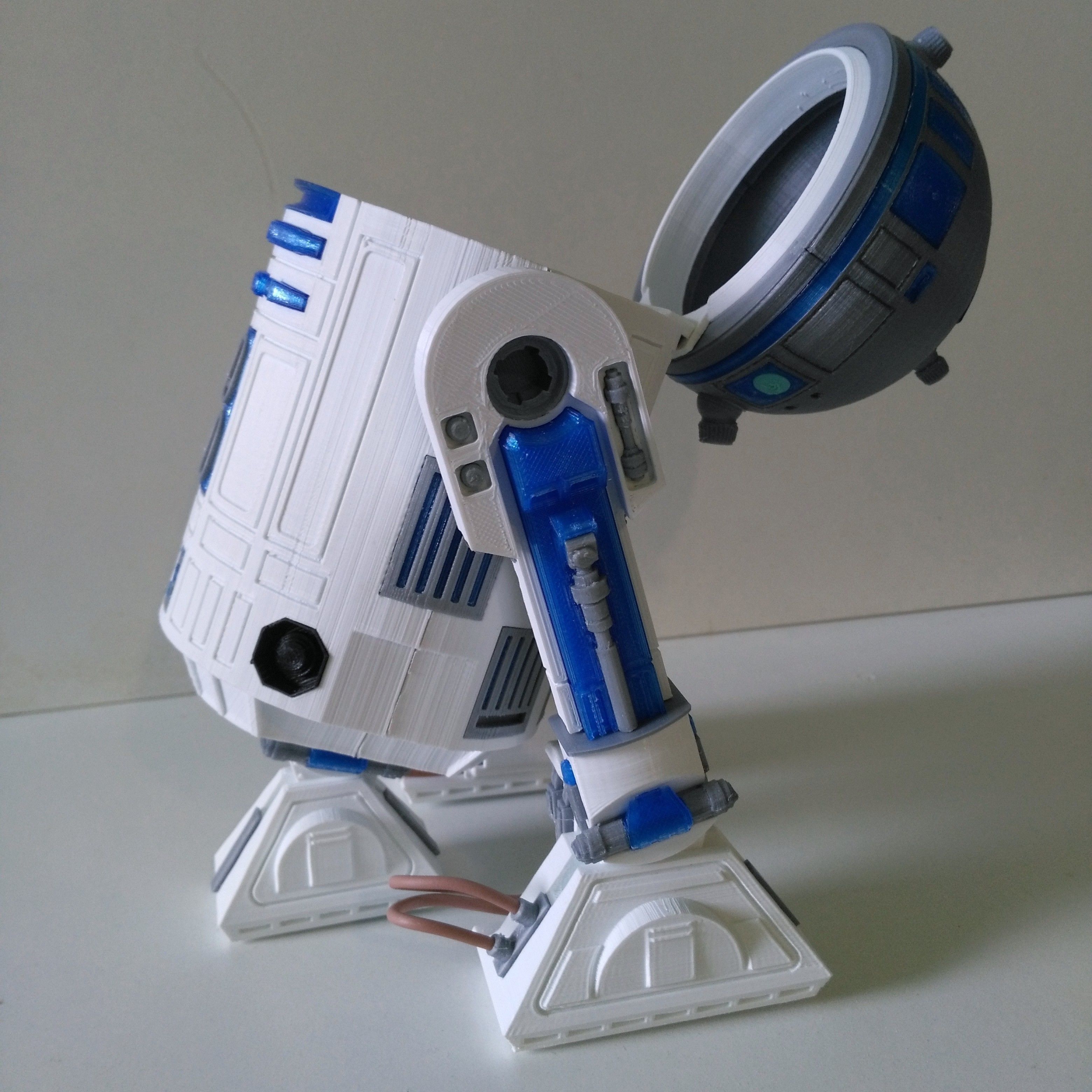 STAR WARS R2D2 detailed printable 360 deg rotating openable head 3D print model_9