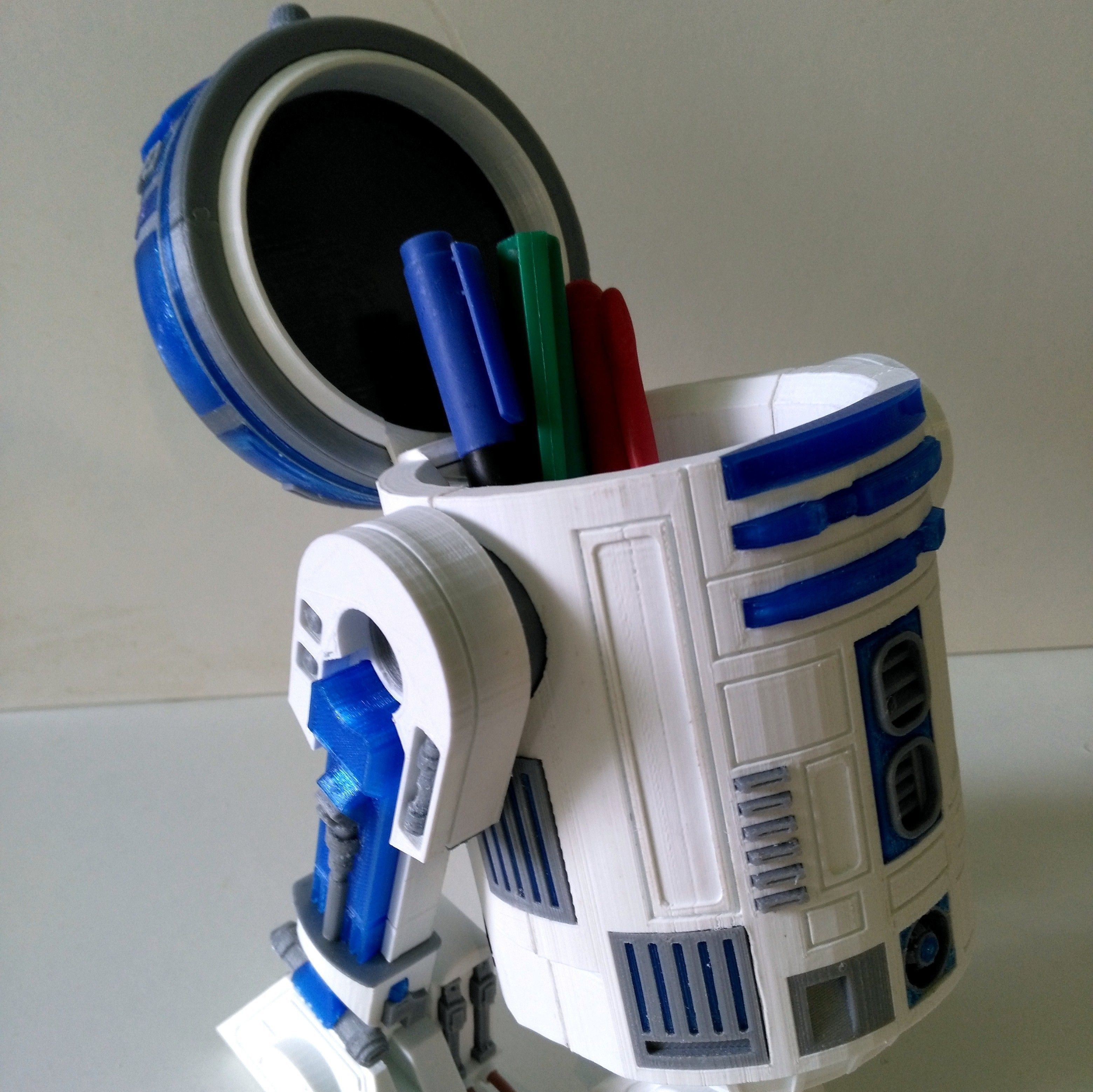 STAR WARS R2D2 detailed printable 360 deg rotating openable head 3D print model_8