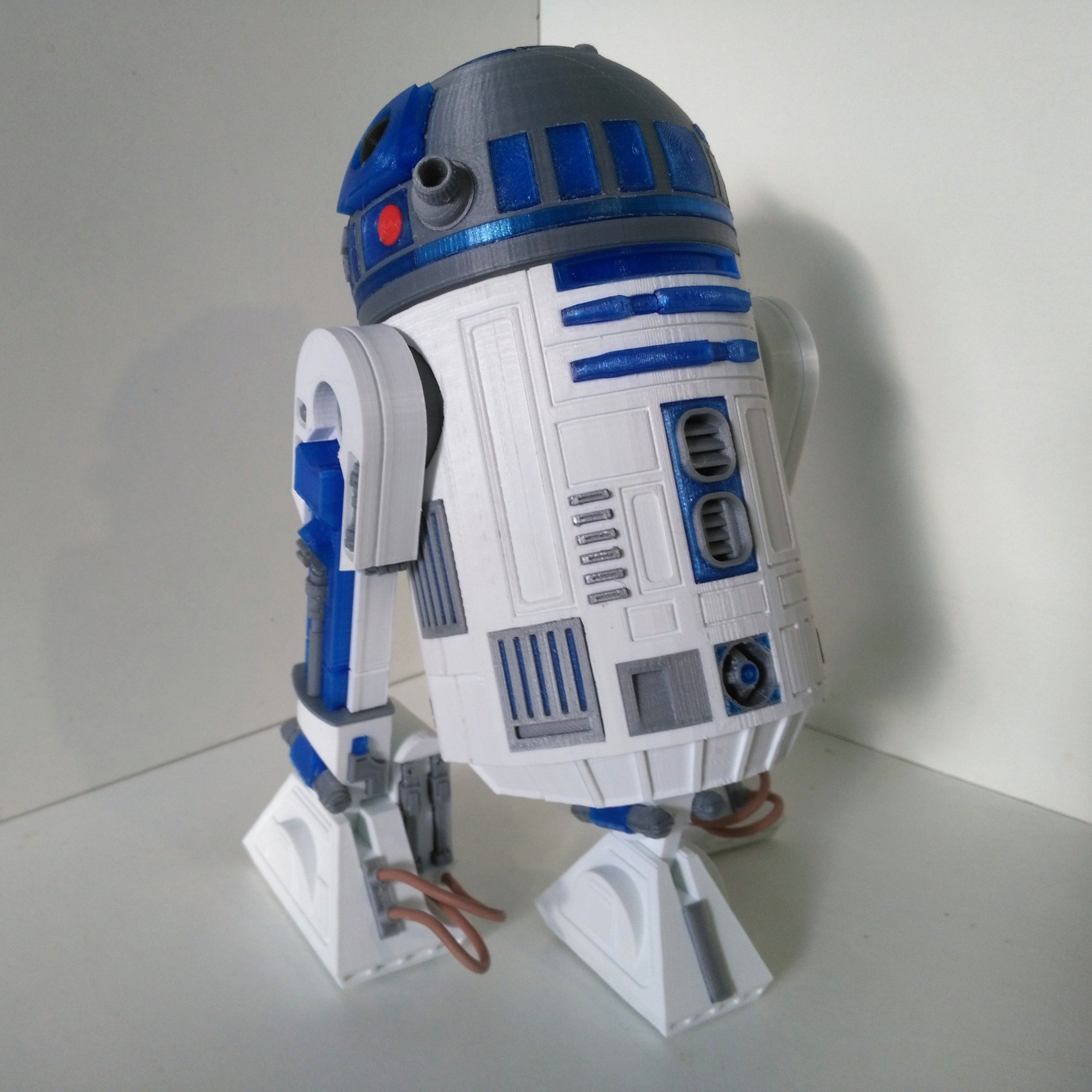 STAR WARS R2D2 detailed printable 360 deg rotating openable head 3D print model_3