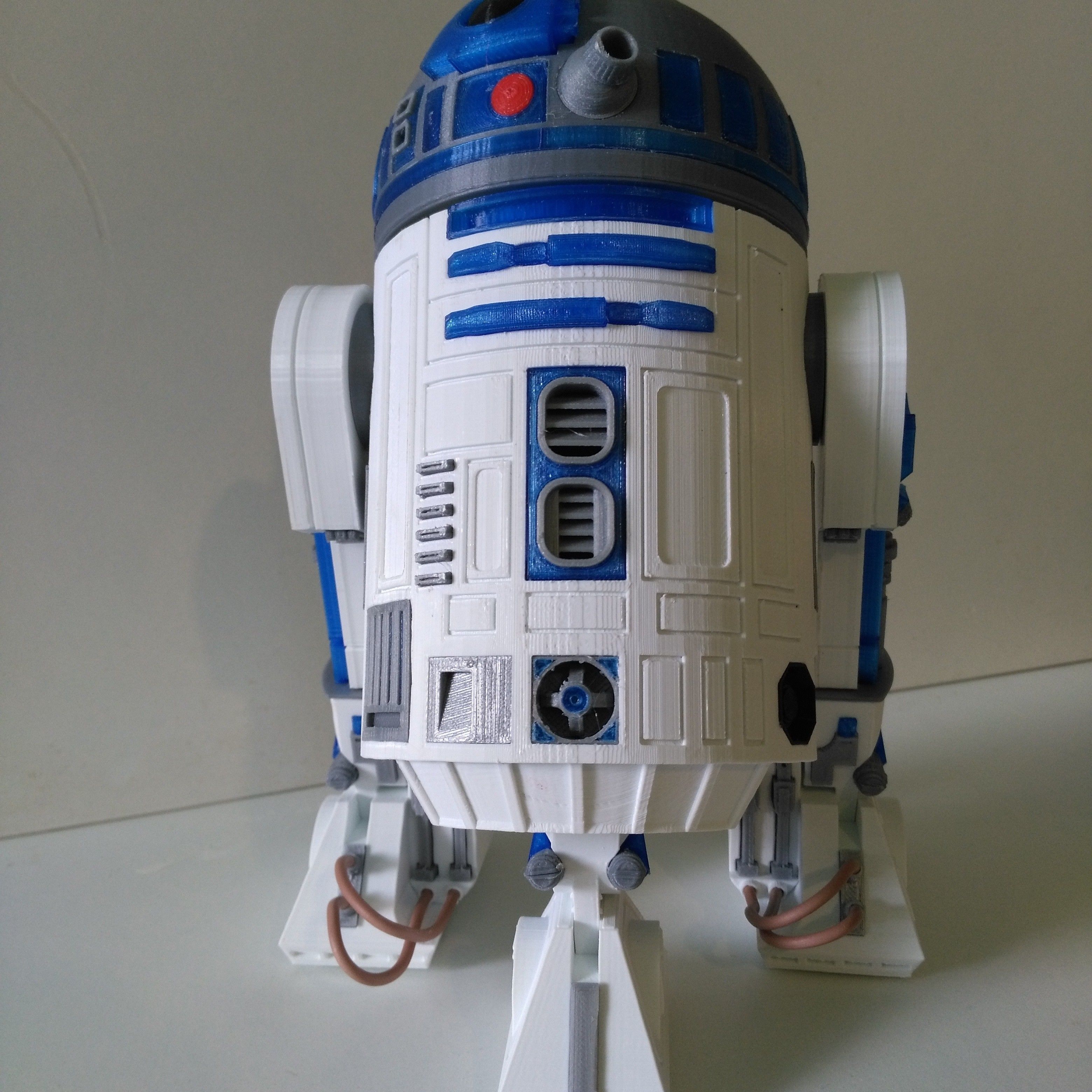 STAR WARS R2D2 detailed printable 360 deg rotating openable head 3D print model_10
