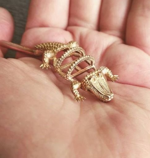 Brooch Crocodile 3D print model_9