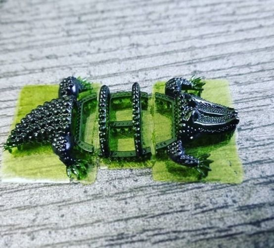 Brooch Crocodile 3D print model_7