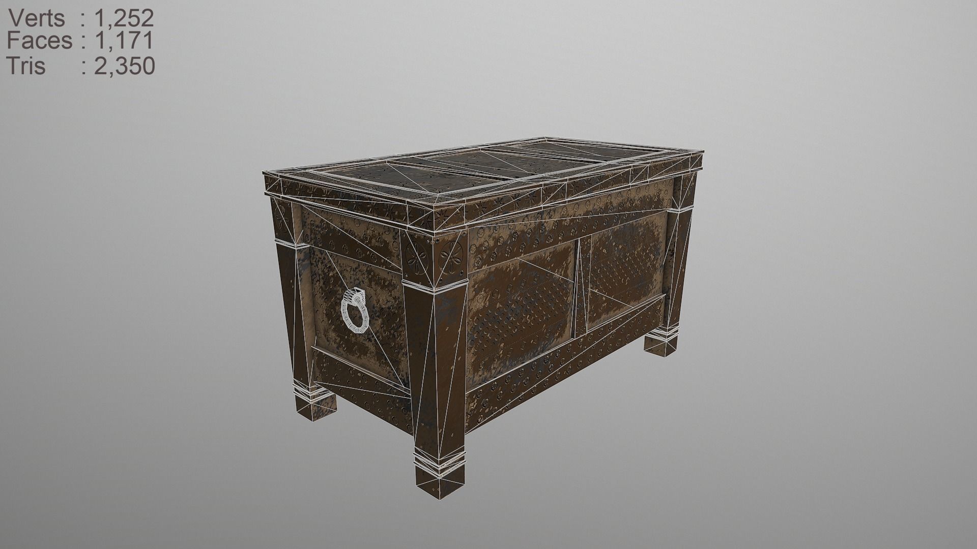 Old worn out chest Free 3D model_1