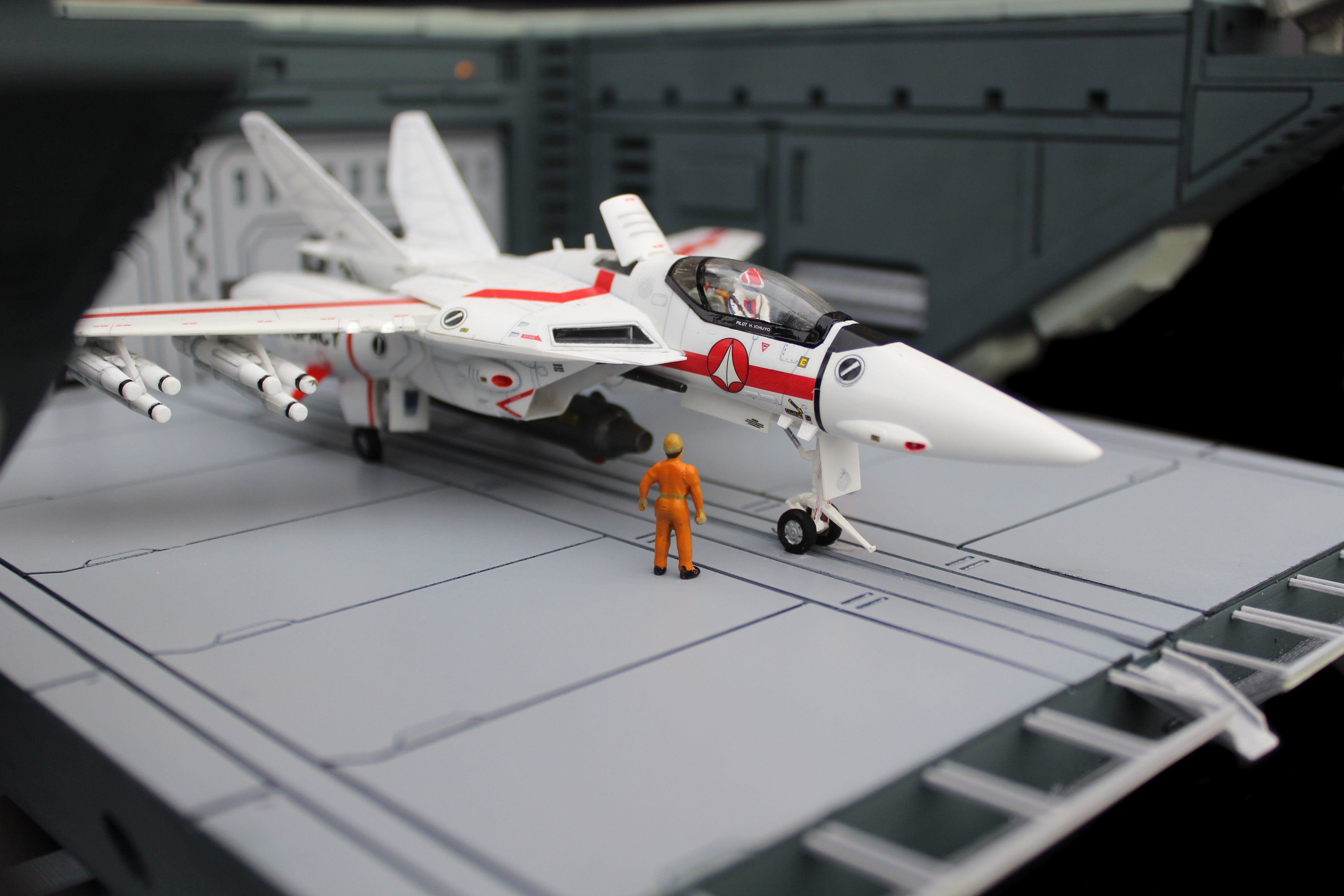 Set1 - Macross SDF-1 Prometheus Hangar elevator 1-72 scale 3D print model_10