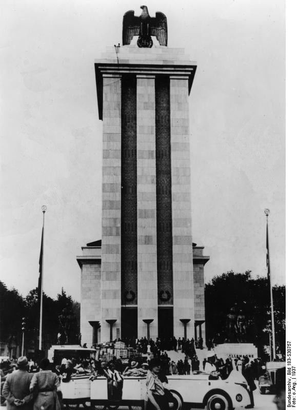 Nazi Germany Pavilion at the 1937 Paris International Exposition Low-poly 3D model_17
