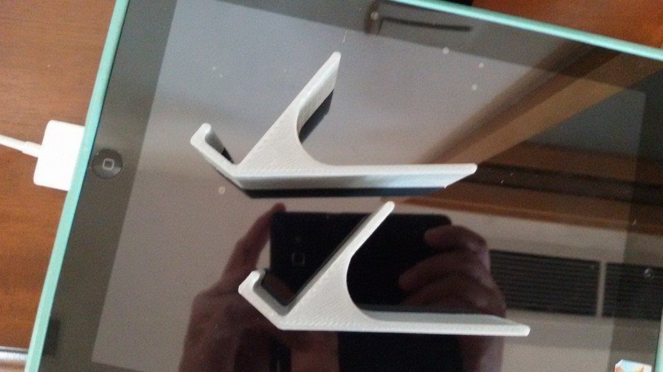 Large phone stand Free 3D print model_4