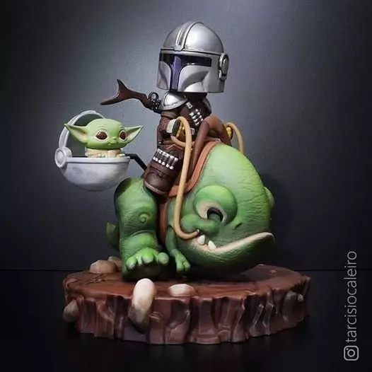 MANDALORIAN star wars figurine with baby yoda 3D print model_0