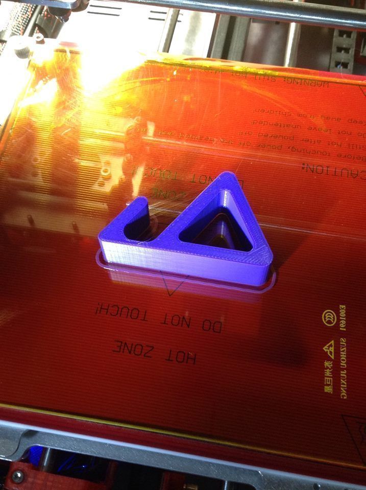 Simple iPad Stand Free 3D print model_5