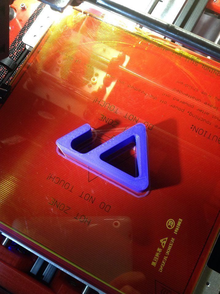 Simple iPad Stand Free 3D print model_4