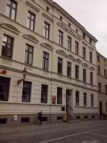 Cornice building where hostel is located Free 3D model