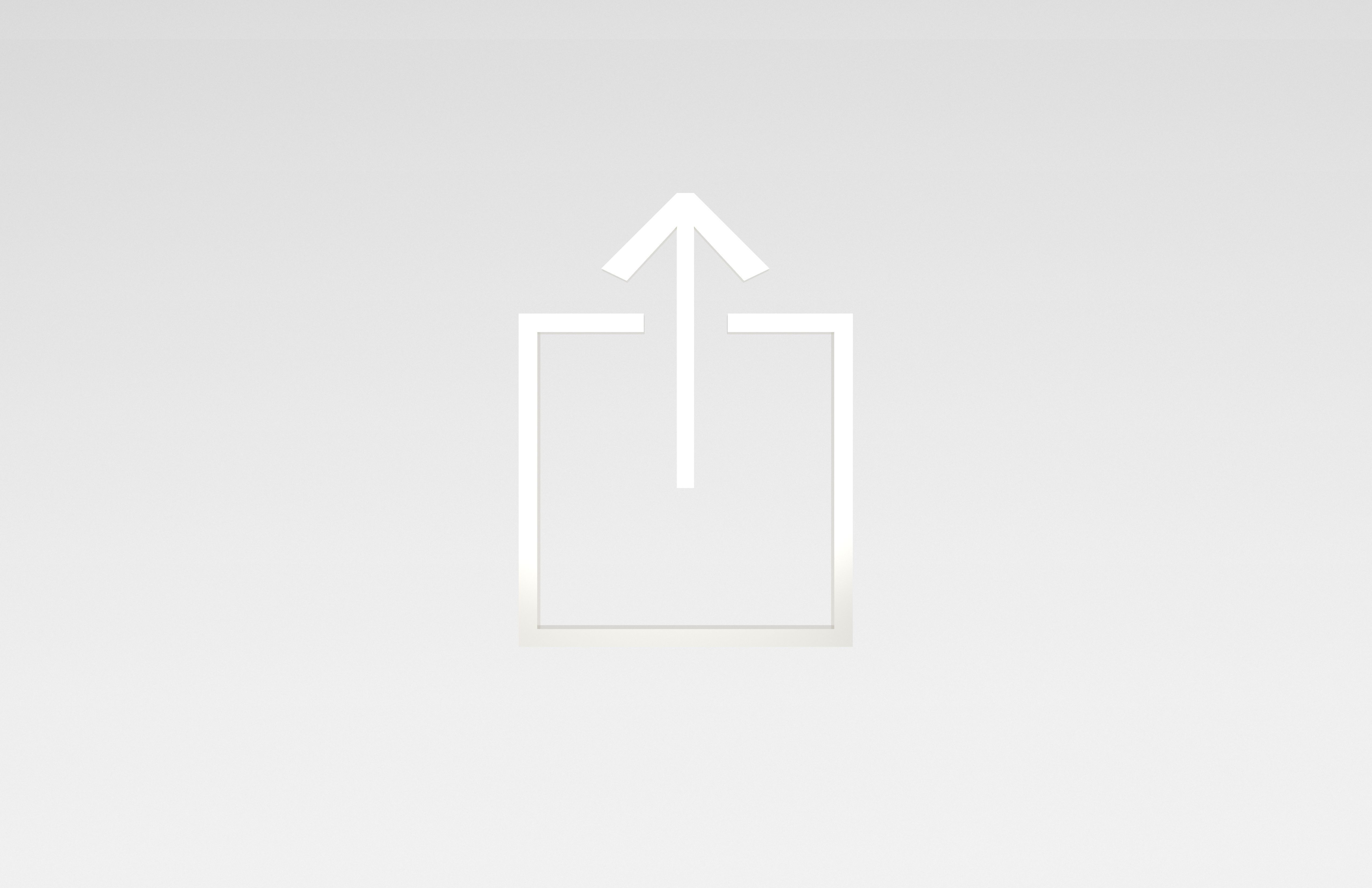 IOS Upload Symbol v1 006 Low-poly 3D model_2