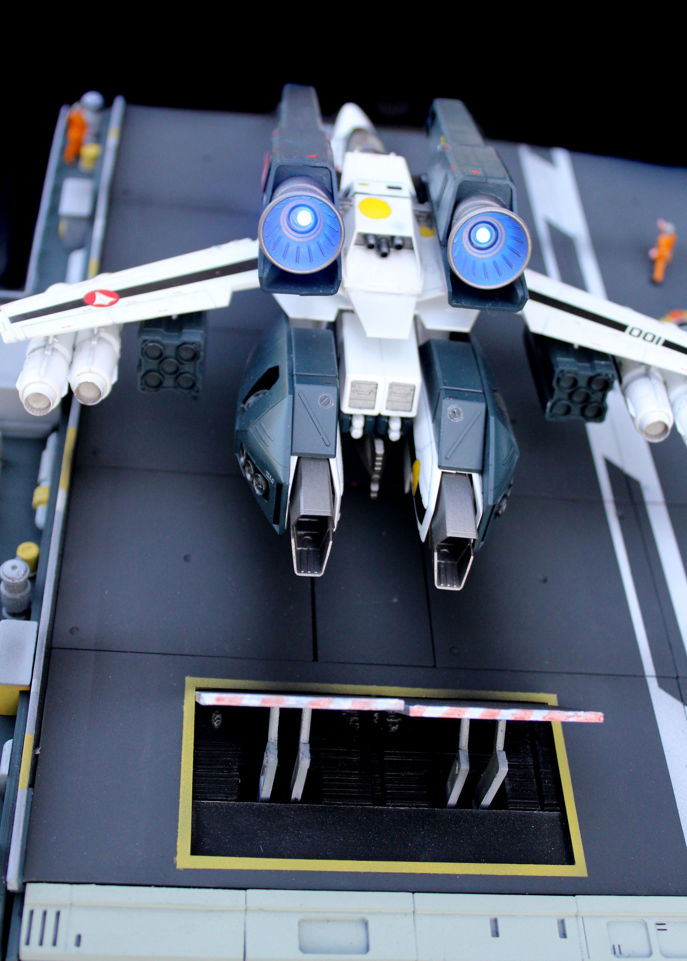 Set3 - Macross SDF1 Prometheus Hangar elevator-left Flight Deck 3D print model_14