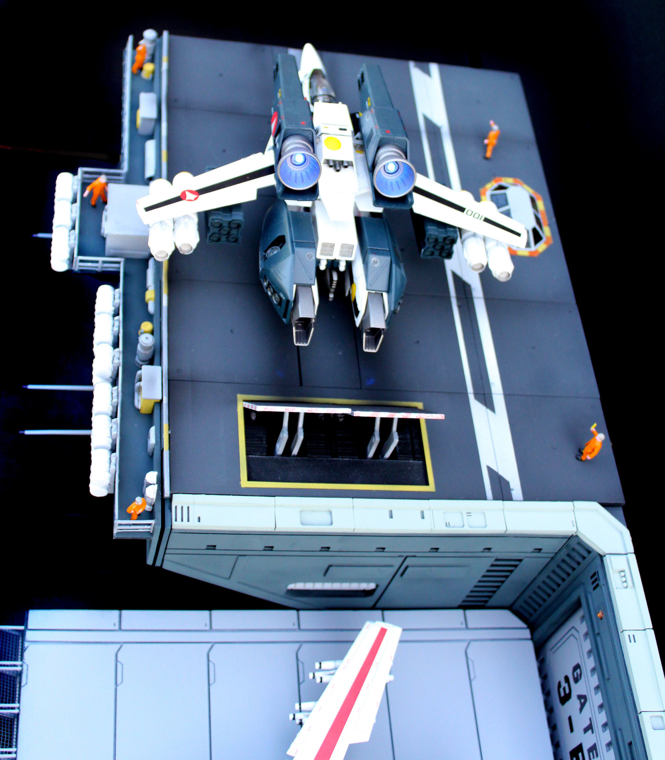 Set3 - Macross SDF1 Prometheus Hangar elevator-left Flight Deck 3D print model_13