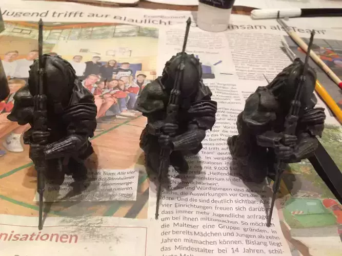 Predator Statue Fanmade for Wargaming Tabletop or Diorama 3D print model