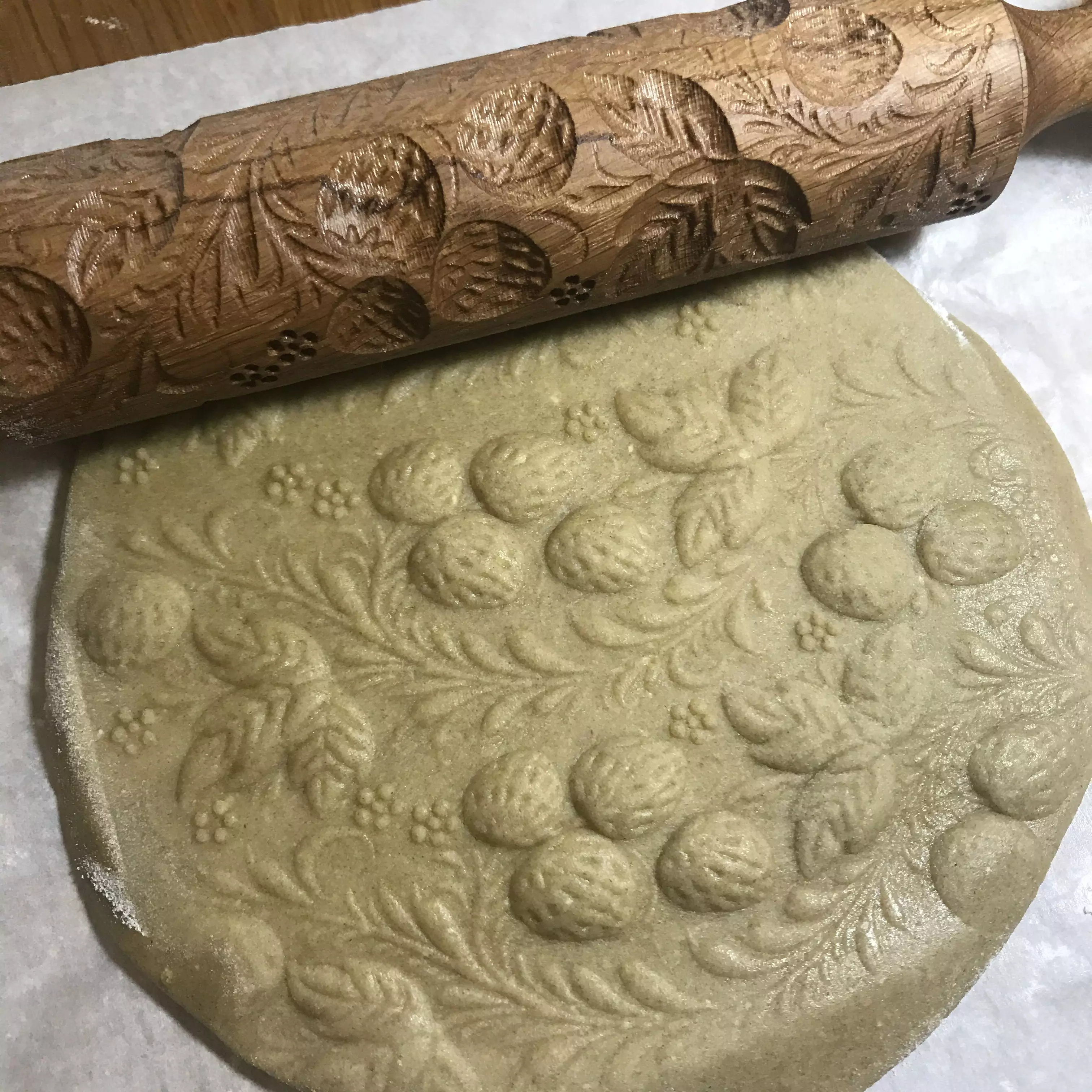 Strawberry Rolling Pin with Cutting Form and Box 3D print model_0